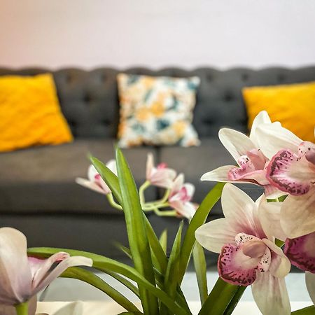 Hostal De Lucca Guatemala City Екстериор снимка