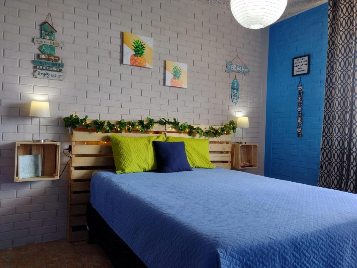 Hostal De Lucca Guatemala City Екстериор снимка