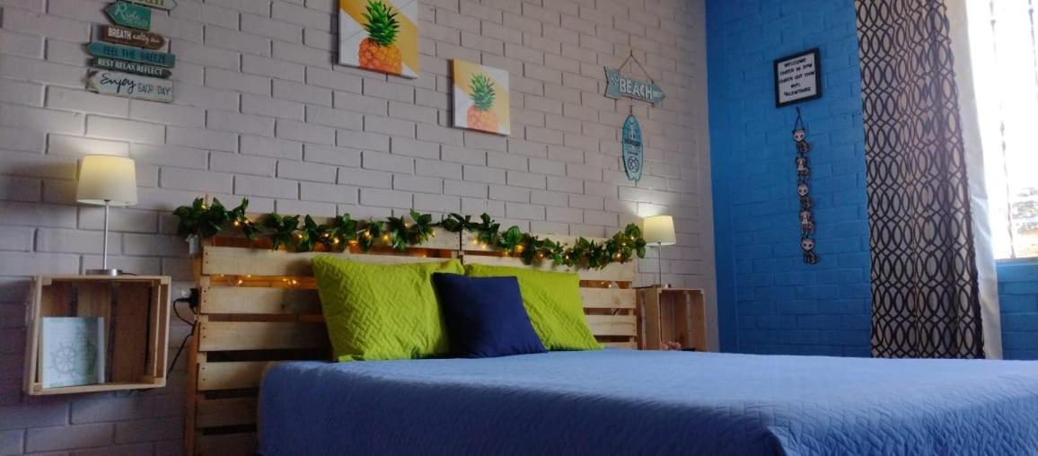 Hostal De Lucca Guatemala City Екстериор снимка