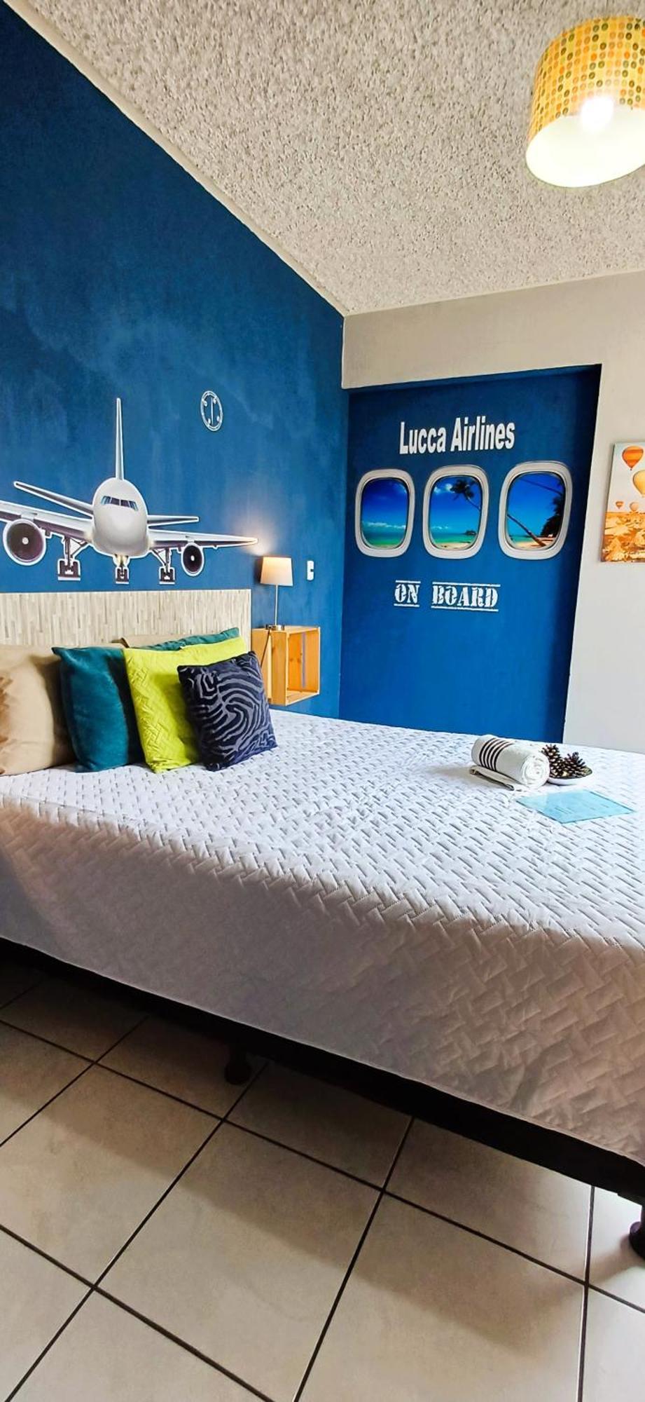 Hostal De Lucca Guatemala City Екстериор снимка