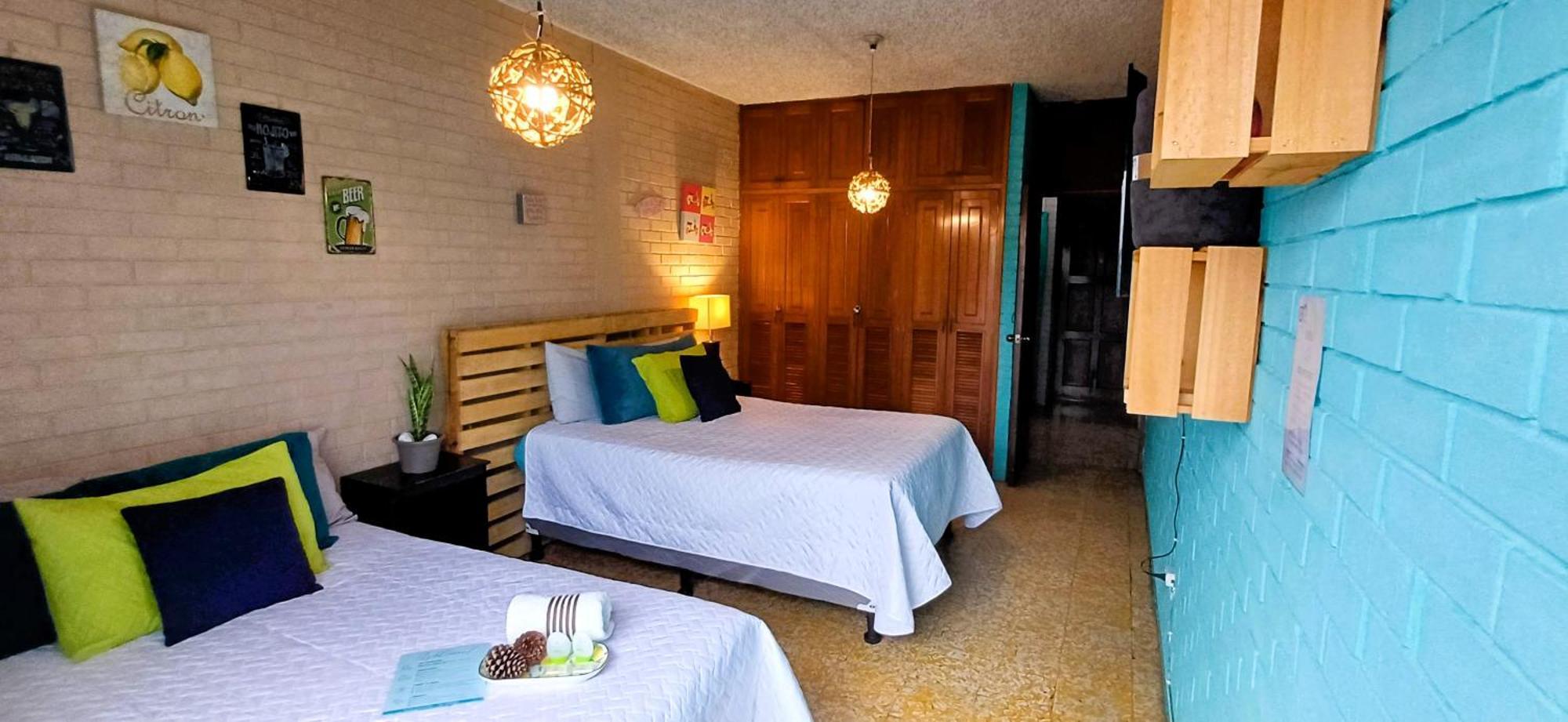 Hostal De Lucca Guatemala City Екстериор снимка