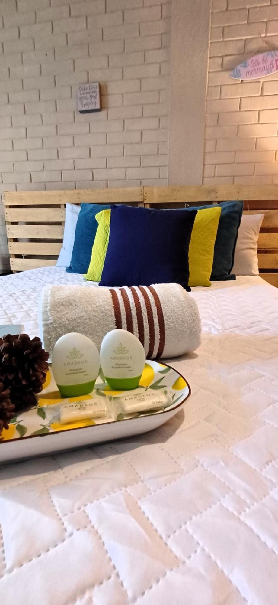 Hostal De Lucca Guatemala City Екстериор снимка