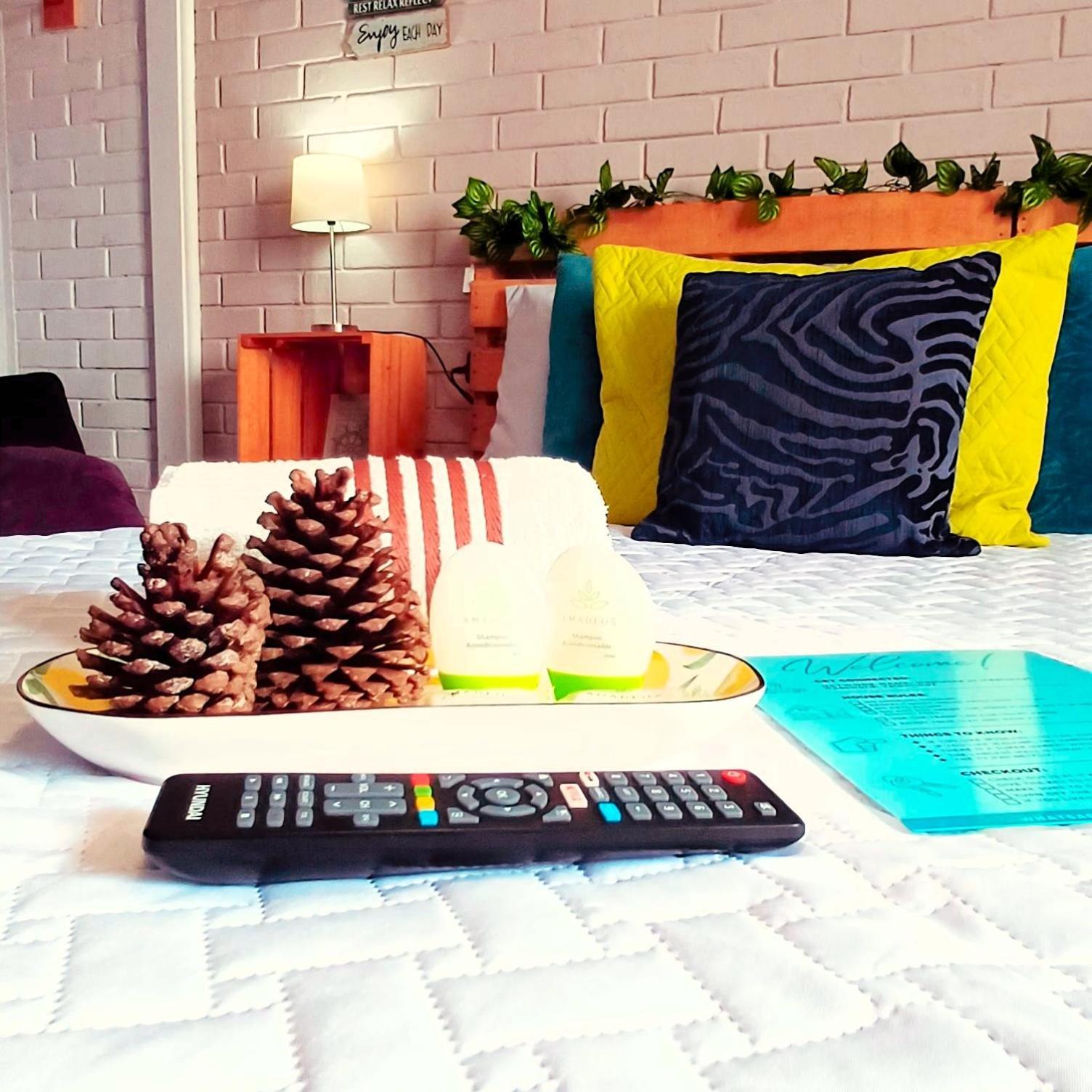 Hostal De Lucca Guatemala City Екстериор снимка